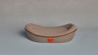 Timeless Dog Bed in Tawny Ledger